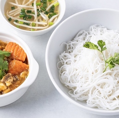 牛すじ煮込みのブン.