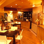 おしゃれな洋風レストラン風の店内♪22名様/15名様くらいまでの個室を完備☆貸切もご相談ください