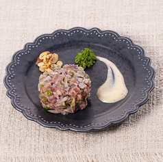 和牛もも肉の タルタル