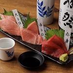 当店看板メニューのまぐろ3種盛り！毎日豊洲市場から仕入れる鮮魚をお楽しみください！！
