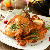 季節により様々なメニューをご賞味頂けるコースを多彩にご用意！全コース飲み放題付き。自信をもってオススメできる当店のメニューを色々味わって頂きたいので、コースメニューをご用意致しました。