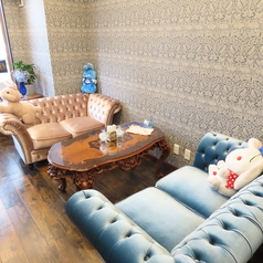 【4名ソファ×1卓】