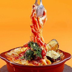 厚切りベーコンとブロッコリーのトマトボルケーノパスタ