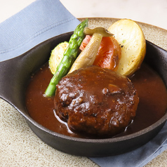 ゆったり流れる時間の中で昼食を