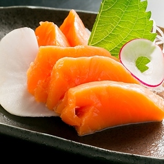 サーモン刺し