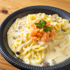 イタリア生まれ海育ち！生パスタ絶品の雲丹ボナーラ、タリアテッレ