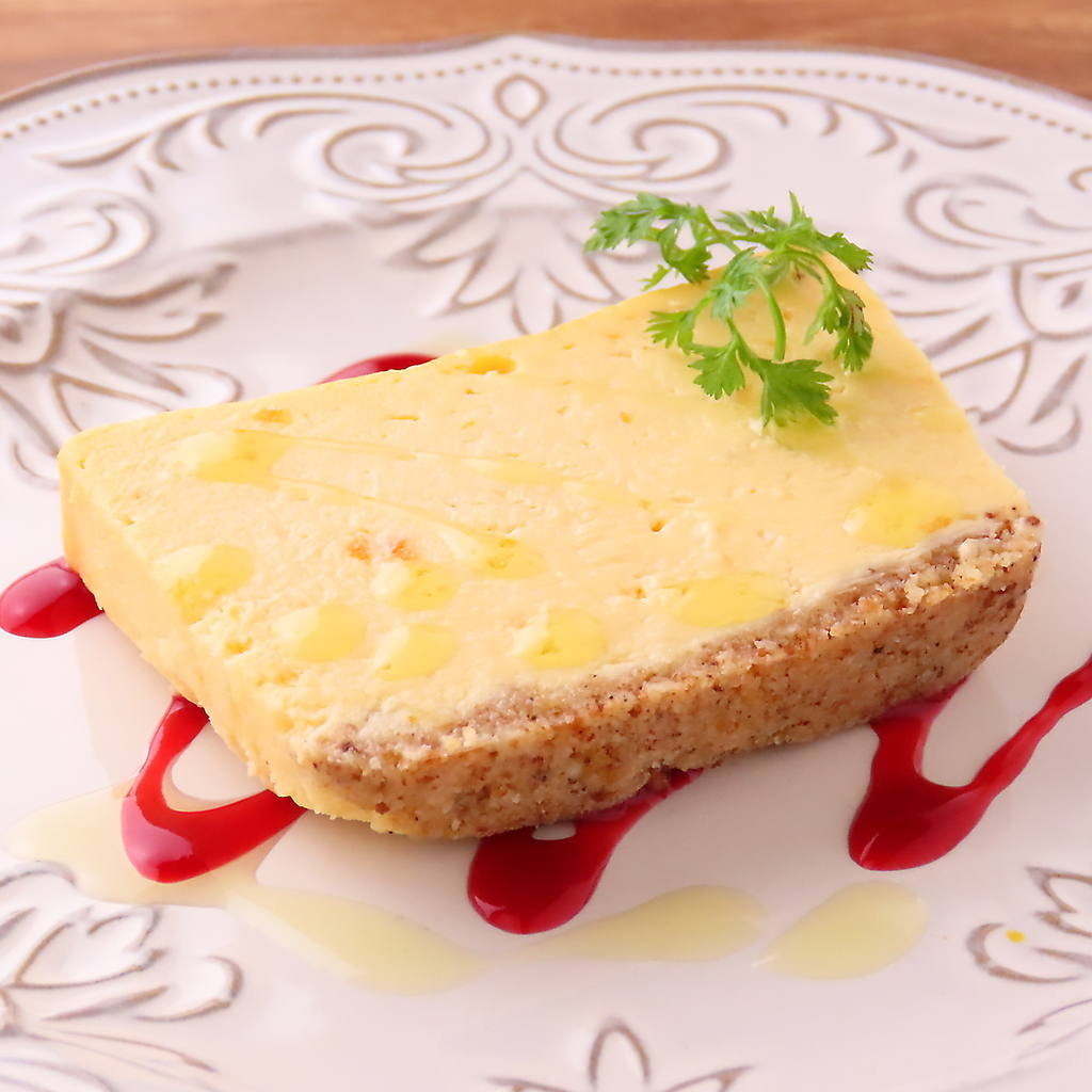 お食事後のデザートも季節の食材でシェフの自慢の数々をご用意しております！女子会にもピッタリです