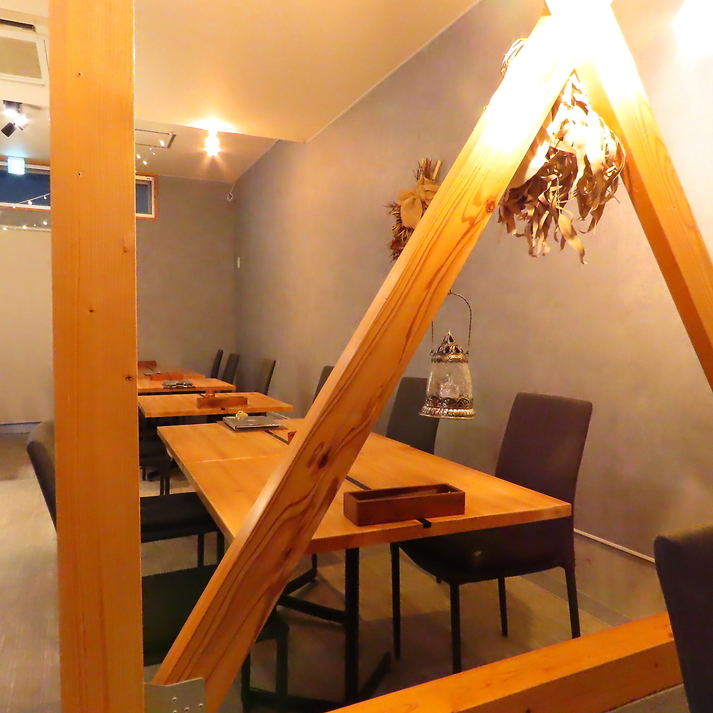 店名の通り、思わず「いいね！」と言いたくなるような、温かくもおしゃれなでスタイリッシュな空間♪