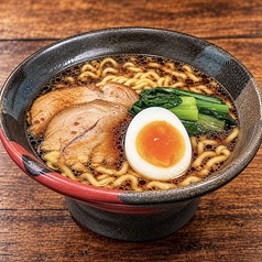 〆の黒しょう油ラーメン