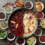 女子会,ママ会などでも人気の当店泥鍋火鍋食べ放題を是非ご賞味下さい♪