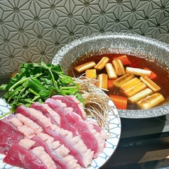 shigi44 肉刺しと餃子 TAMAGONOMIGIUEのコース写真