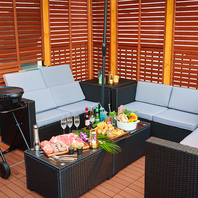 ラグジュアリーなテラス空間