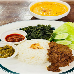 ココナツミルク牛肉煮込み御飯付き