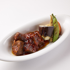 柔らか牛タンのデミグラス煮込み