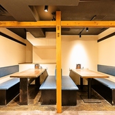 昭和の古民家（土間）を想起させる古き良き空間で、和のしつらえを大切にしつつも気軽にお立ち寄りいただけるフレンドリーなサービスとお値段で皆さまをお迎えします。春日部で飲み会・食事など居酒屋をお探しの皆さま、ご来店お待ちしております！