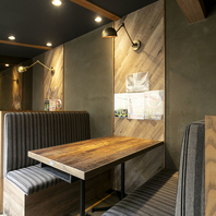 ゆったりくつろげるソファータイプのボックス席★