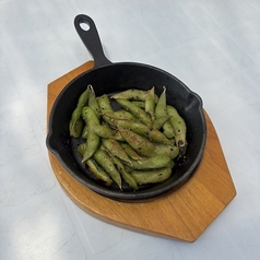 サクッとつまめる！お酒が進むガーリック枝豆を♪の写真