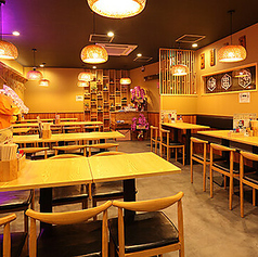 丸串焼き鳥酒場 飯田橋店の雰囲気1