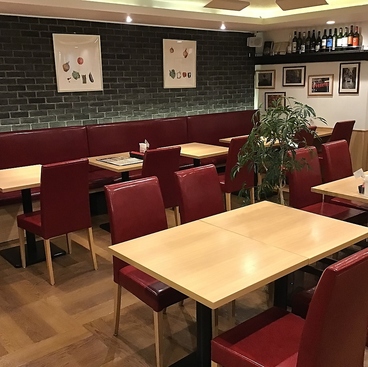 イタリアンキッチン&バール Navita ナヴィータの雰囲気1