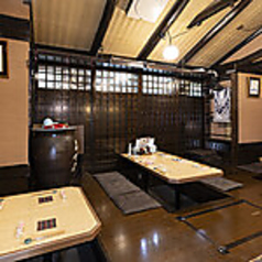 少人数から大人数のご宴会まで対応◎掘りごたつ席は、昭和の趣を感じる落ち着いた雰囲気が魅力です♪