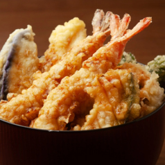 揚げたて天ぷらや、お酒に合うおつまみもの写真