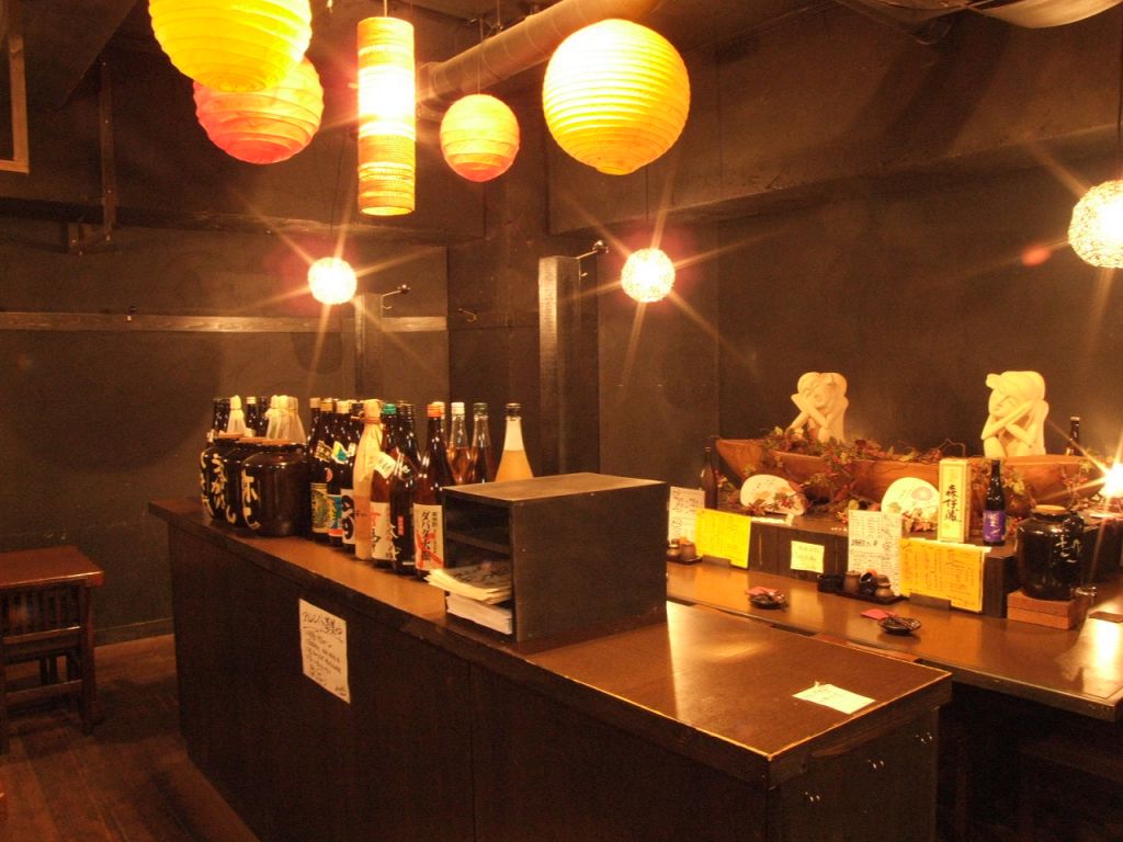 水曜日はレディースDAYで、女性グループは飲み物半額