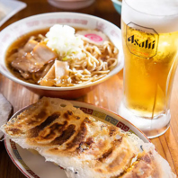 看板メニューの餃子はぜひ注文していただきたい逸品！