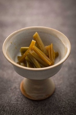 わさびのつんつん漬け