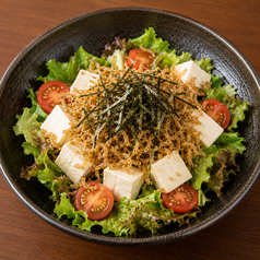 カリカリじゃこと豆腐のサラダ