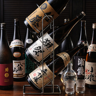 ■常時30種以上！全国の厳選銘酒と鉄板料理のペアリング