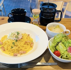 特製生パスタの濃厚カルボナーラ（スープ、ドリンク付）