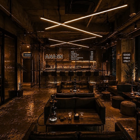 お酒だけじゃない。人が繋がり、会話や遊びが生まれる「Cafe&Bar ANANN」