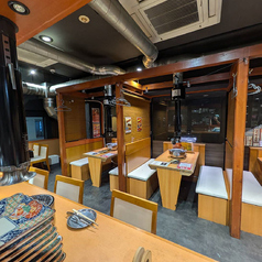 焼肉×ホルモン×居酒屋 永福町肉流通センターの雰囲気2