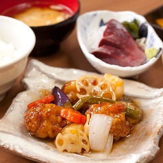 鶏の黒酢あん定食