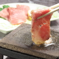 料理メニュー写真 能登牛石焼き（ワサビとレモンで）