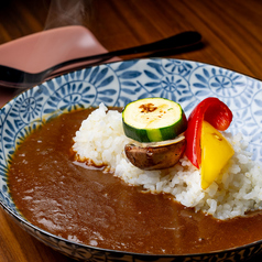 焼野菜付き famカレー