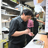 とらふぐ／オコゼ／肝等、猛毒を有する食材も、免許保有の板長さんが丁寧に調理しますのでご安心を！※最近は安価に冷凍身欠ふぐ(調理済)などを使い安価に提供されているお店が多いですが、うちは手仕事の薄造りですよ！