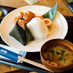 お好きなおにぎり2個定食