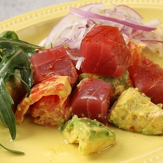 マグロとアボカドのタルタル