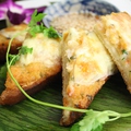 料理メニュー写真 サクサク！タイ風海老のチーズトースト