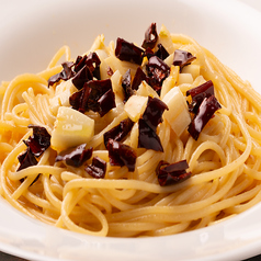 チレ・アンチョのペペロンチーノ　～素材の香りと技が織りなす、シンプルな贅沢～