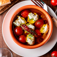 ワインに合う豊富なアラカルトメニュー◎