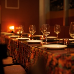 貸切は25名からOK!温かみのあるアットホームな空間で、歓送迎会や会社のご宴会、同窓会、仲間内のパーティーなど幅広く対応可能です。少人数だからこそできる一体感ある貸切をお楽しみいただけます。音響やレイアウトのご相談も柔軟に対応しますので、お気軽にご相談ください!