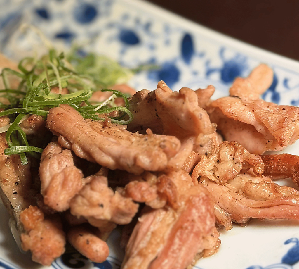 新名物！かご焼き　串に刺さない焼鳥　みんなとシェアできます♪