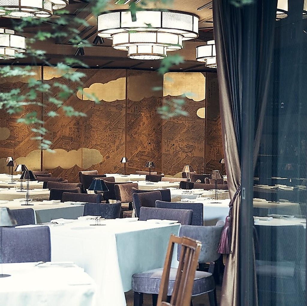 和モダンで落ち着いた空間