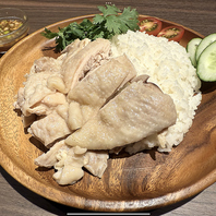 当店人気のカオマンガイ