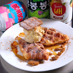 クロッフル【Lotasクッキー×メープルシロップ】