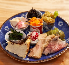 前菜の盛り合わせ