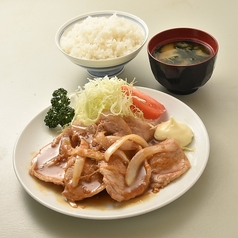 自慢の逸品！ボリューム満点の定食メニュー