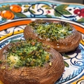 料理メニュー写真&nbsp;原木椎茸の発酵バターと香草パン粉焼き